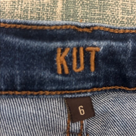 Kut from the Kloth Denim Blue Women's Shorts - Picture 3 of 4